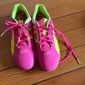 Evo Speed Puma fuscia specialty kicks - indoor soccer